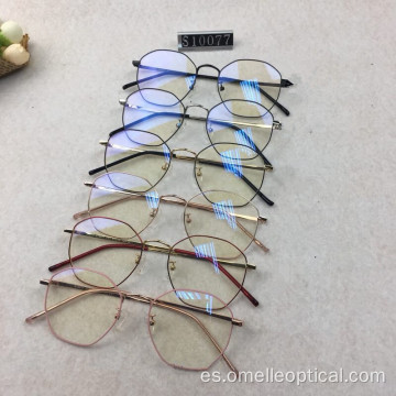 Gafas ópticas de marco completo de las últimas mujeres
